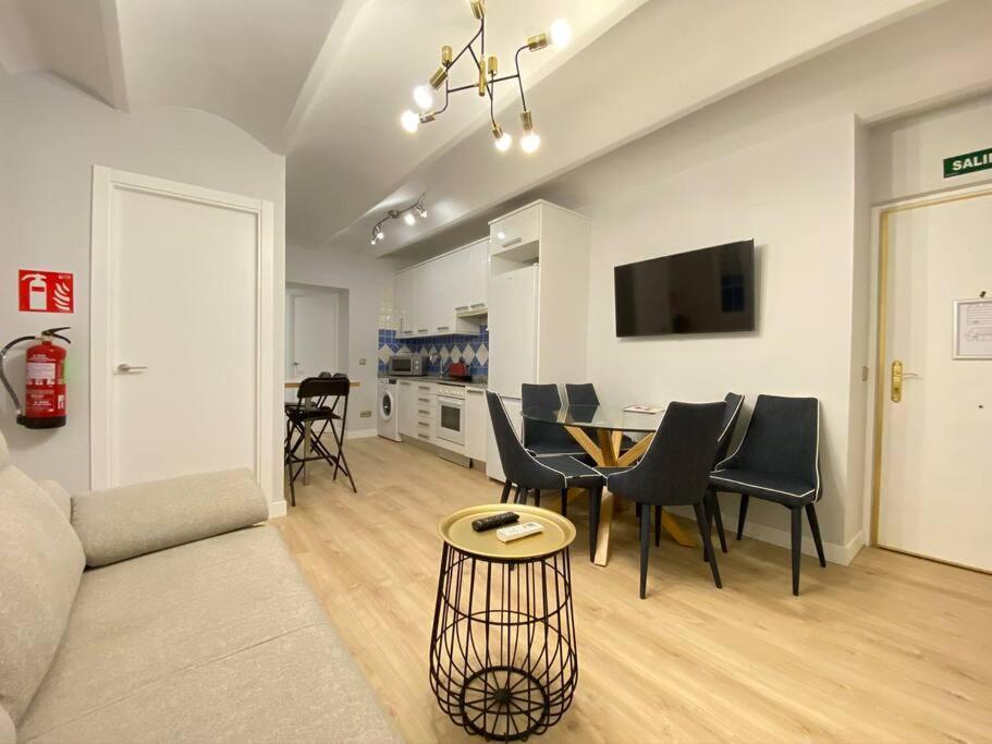 Appartamento Plaza Santa Ana Ec Madrid Esterno foto