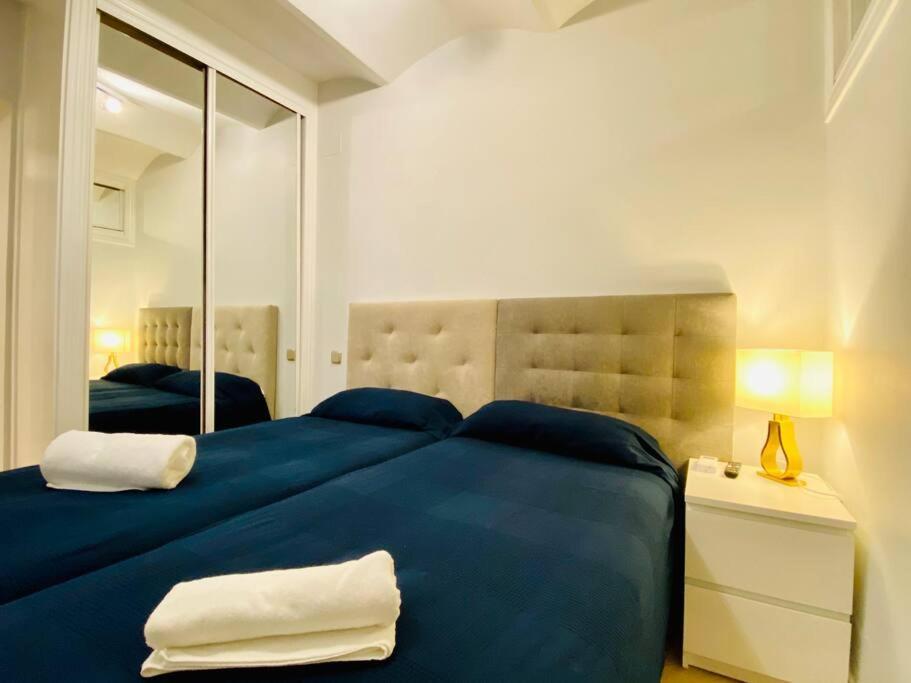 Appartamento Plaza Santa Ana Ec Madrid Esterno foto